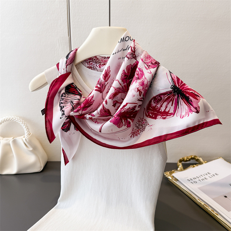 Vintage Schmetterling-Skizze Q – Ascot Neck Scarf Bewertung und Preis