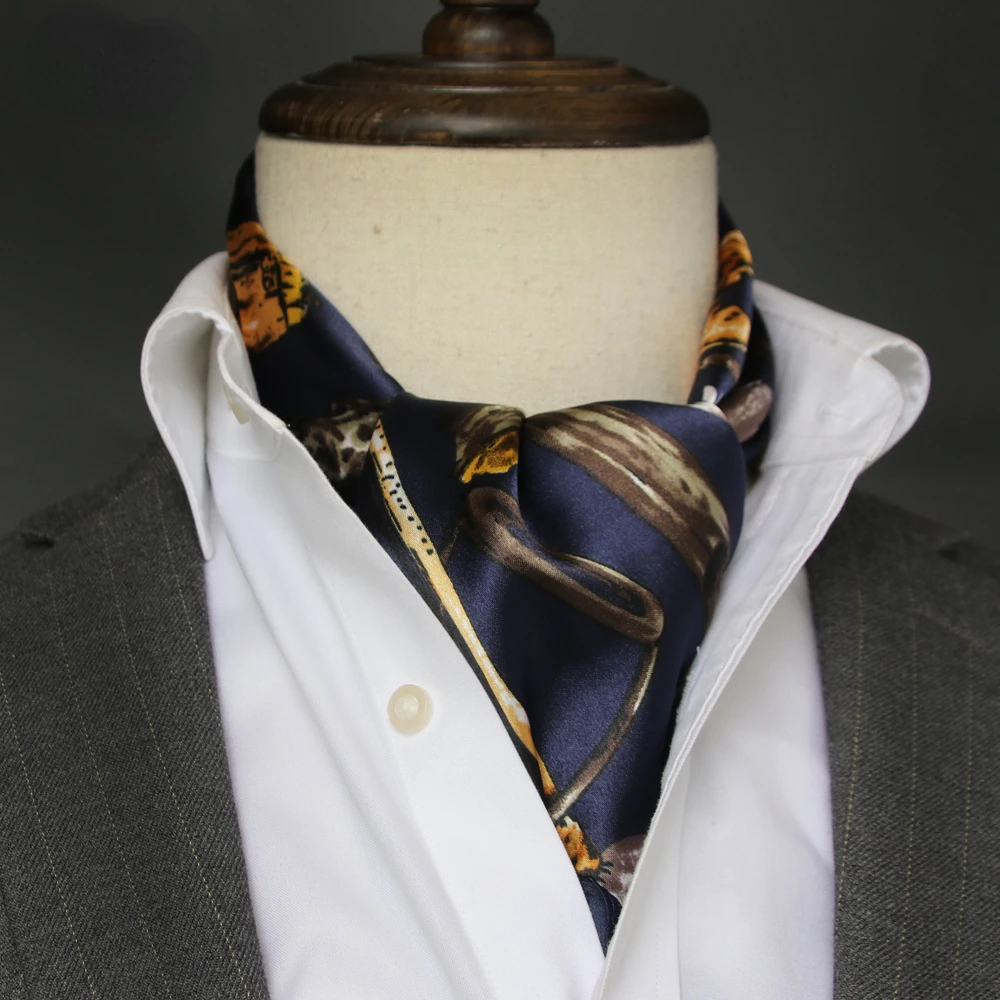 Britischer Herren-Seidenschal, – Bandana Cotton Bewertung und Preis