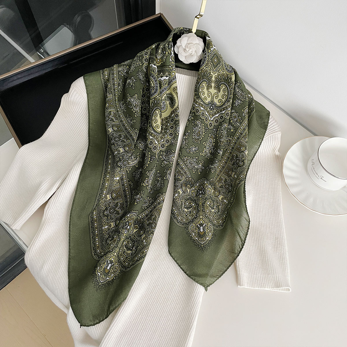 Neue Mode 70X70cm frauen Schal – Bandana Cotton Bewertung und Preis